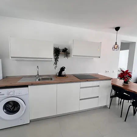 Seaview Modern In Downtown Appartement Los Cristianos (Tenerife)