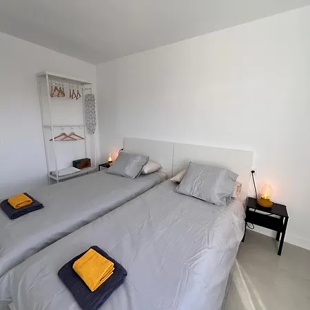 Апартаменты Seaview Modern In Downtown