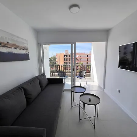 Seaview Modern In Downtown Apartament *