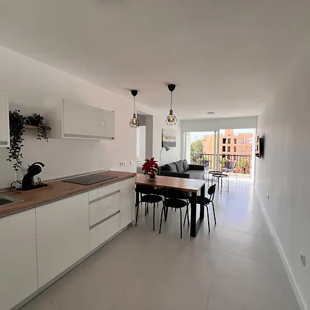 Seaview Modern In Downtown *