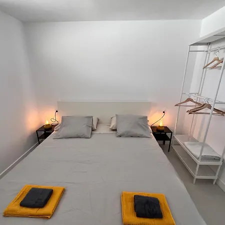 Seaview Modern In Downtown