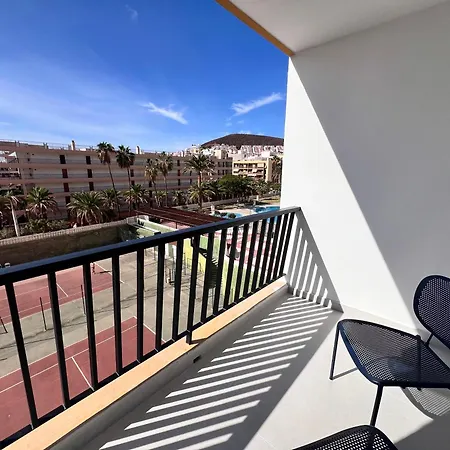 Apartment Seaview Modern In Downtown