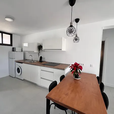 Seaview Modern In Downtown