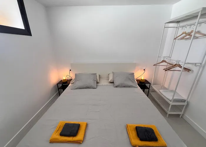 Seaview Modern In Downtown