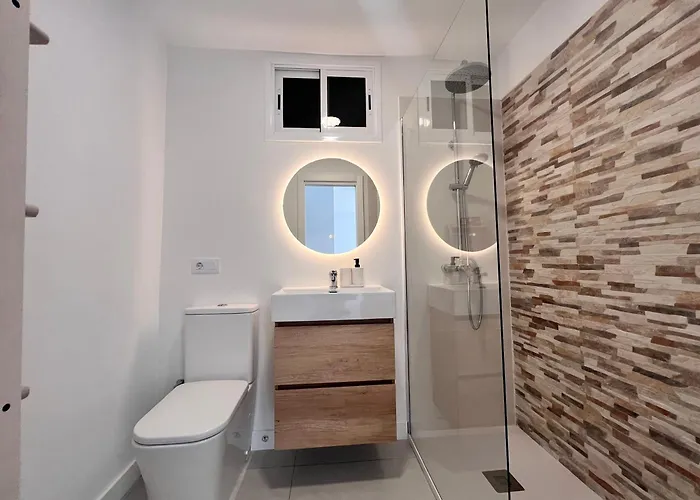 Seaview Modern In Downtown *