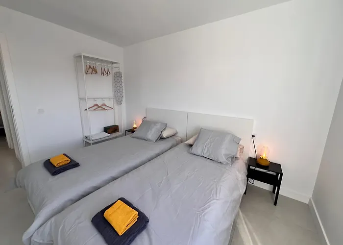 公寓 Seaview Modern In Downtown