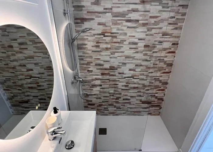 Seaview Modern In Downtown Appartement *