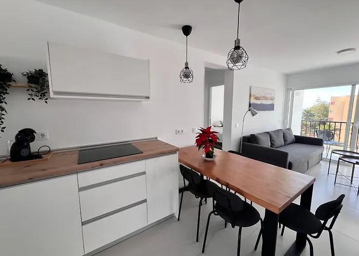 Seaview Modern In Downtown