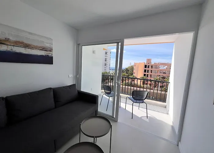 Seaview Modern In Downtown Appartement Los Cristianos (Tenerife)
